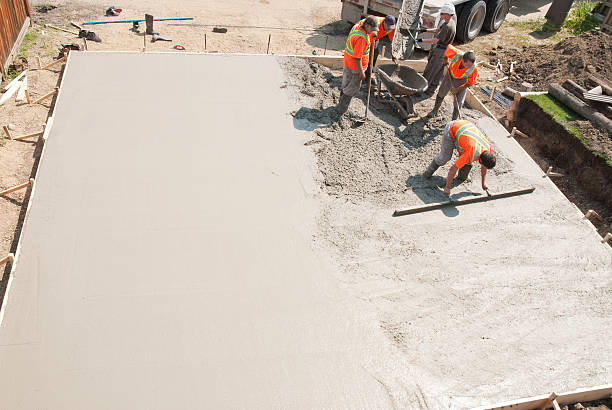 Best Concrete Retaining Walls in Dover, FL